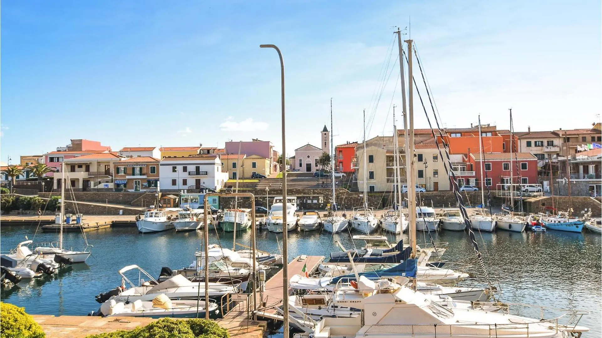 Amazing Home In Stintino With Kitchenette Vakantiehuis